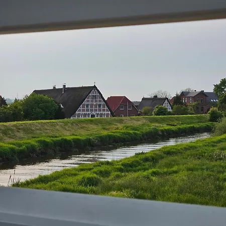 Luehe Loft - Direkt Am Wasser Im Alten Land *